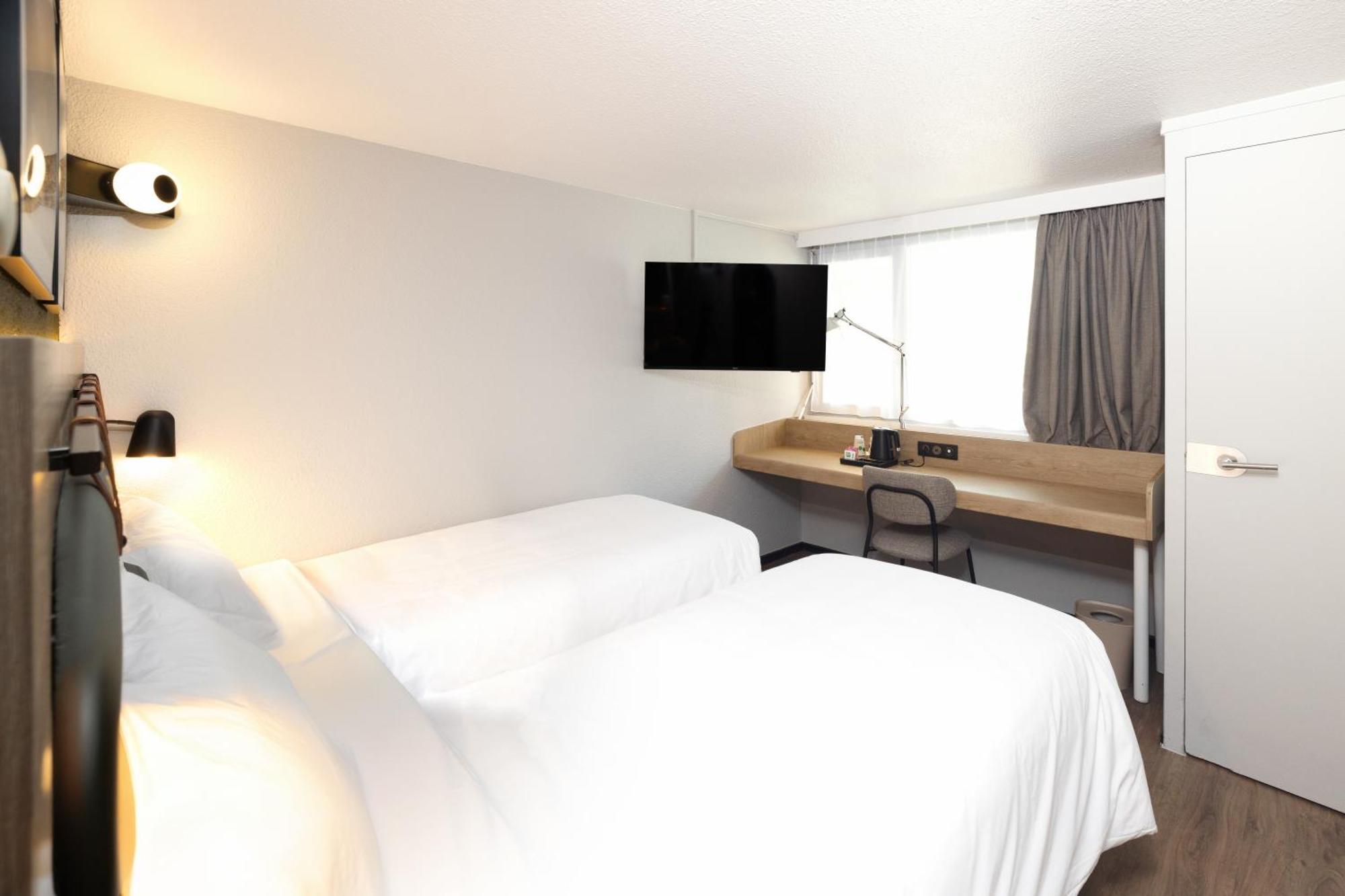 Campanile Besancon-ouest Chateaufarine Hotel 3*