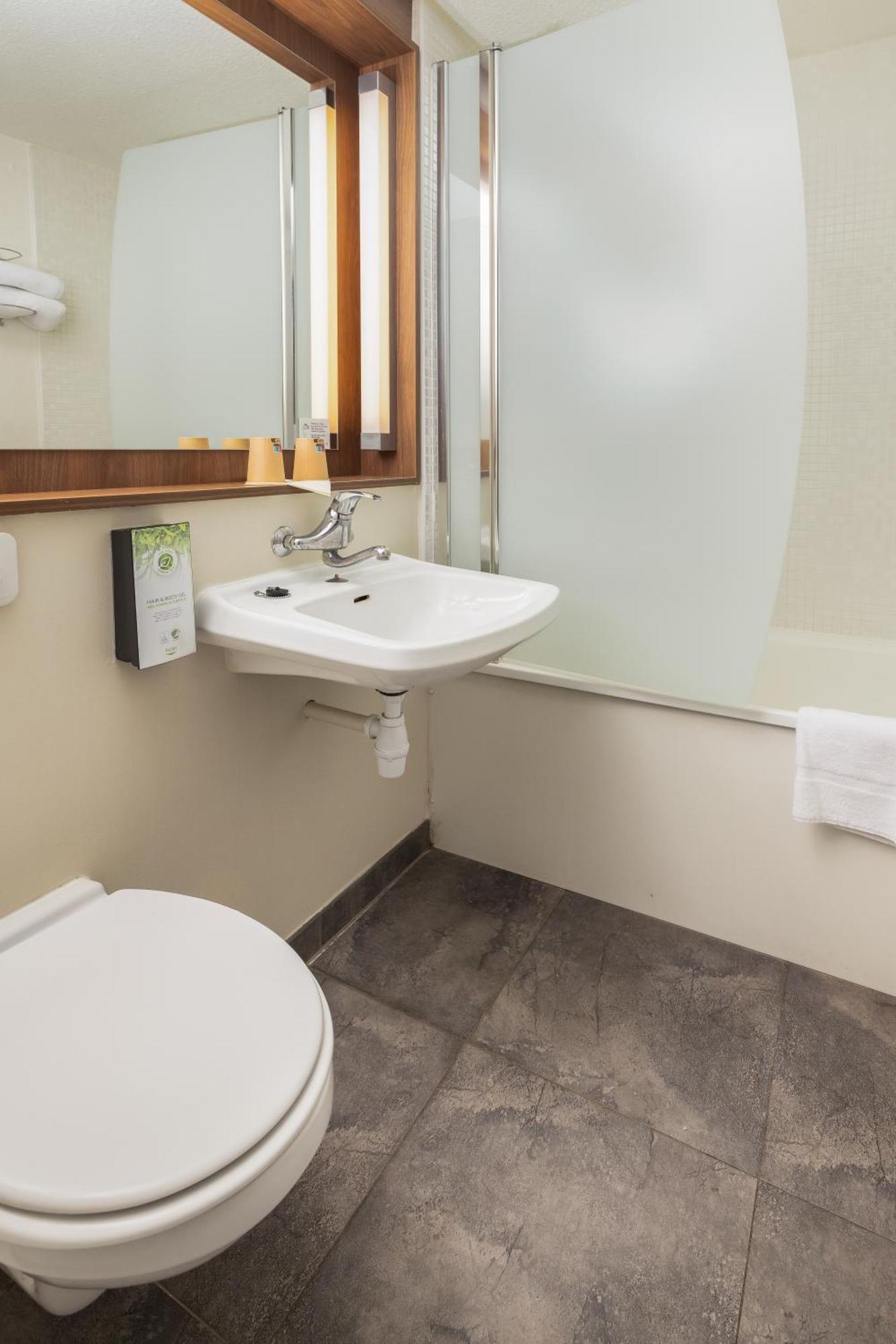Campanile Besancon-ouest Chateaufarine Hotel 3*