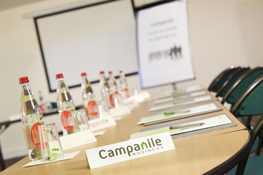 Campanile Besancon-ouest Chateaufarine Hotel 3*
